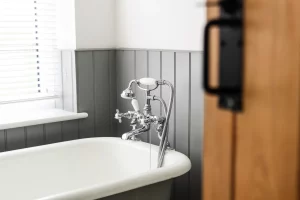 Bathroom Safety Tips for Seniors